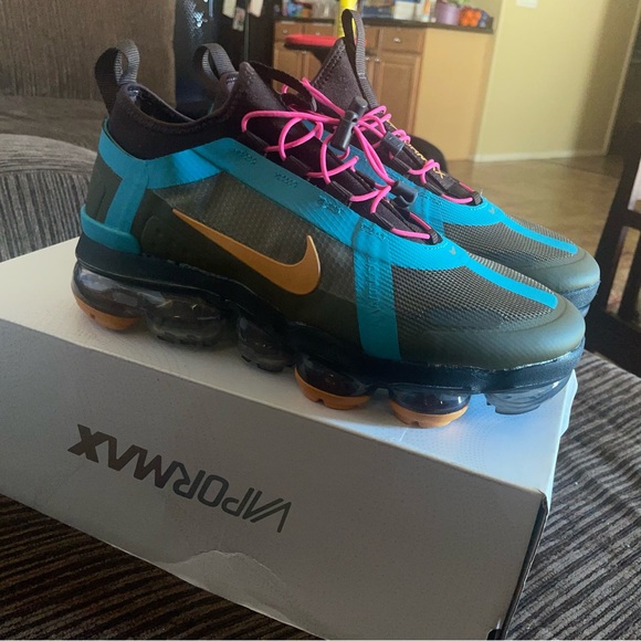 Women Nike Vapormax Utility - Picture 1 of 5